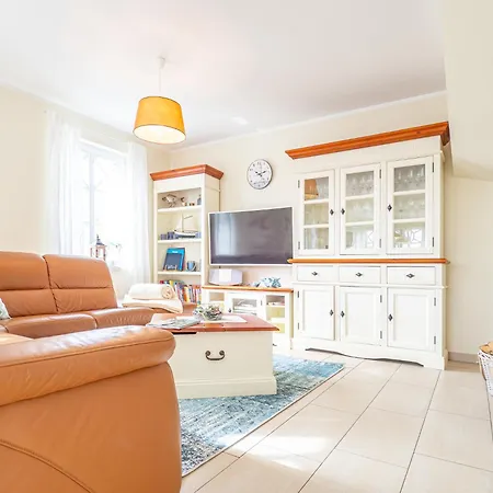 Apfelblüte Ferienhaus Ostseeheilbad Zingst